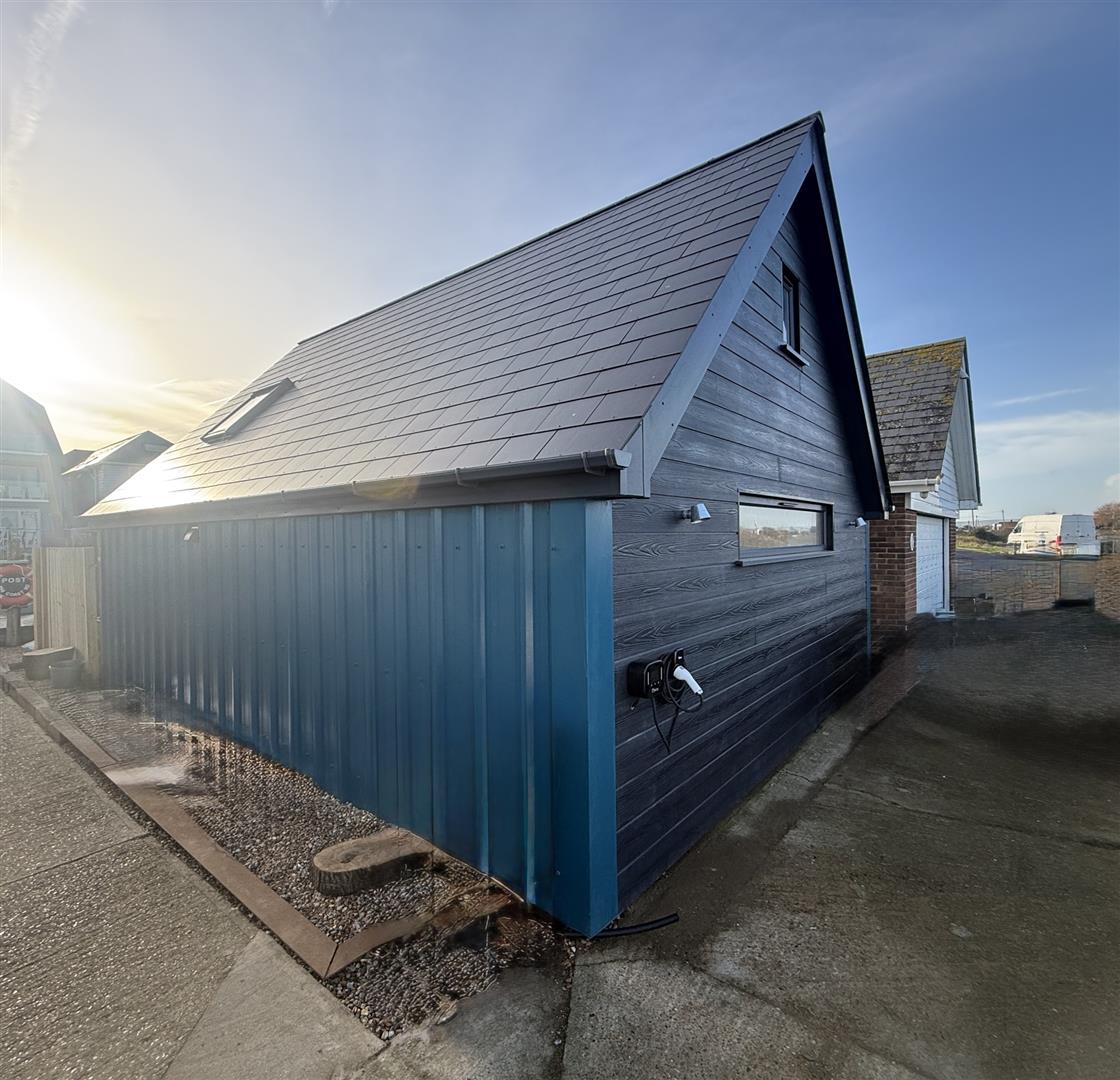 1 Bedroom Apartment. 400 Coast Road in Pevensey,  19